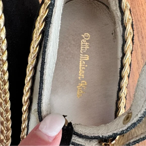 Girl's Empress Noir Suede Bow Mary Jane Dress Flats. Euro Size 30 / US 1… - Picture 13 of 15